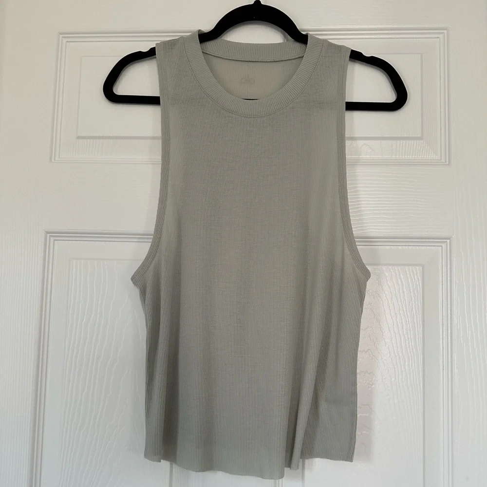 Alo Heat-Wave Tank - Pistachio - Small - Picture 4 of 10